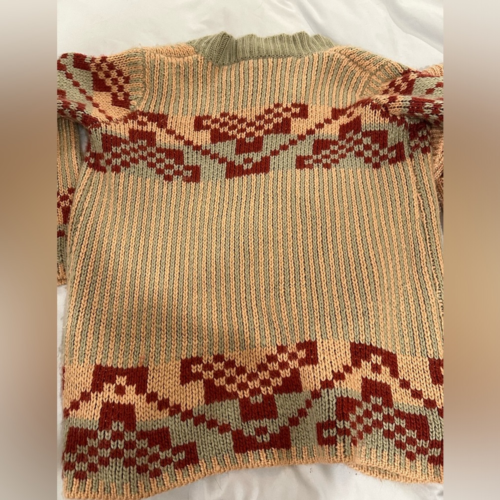 Sweaters - Picture 3 of 5